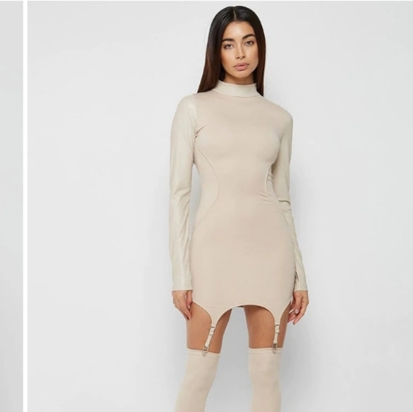 New with tags fits size 6 ish - Picture 1 of 3